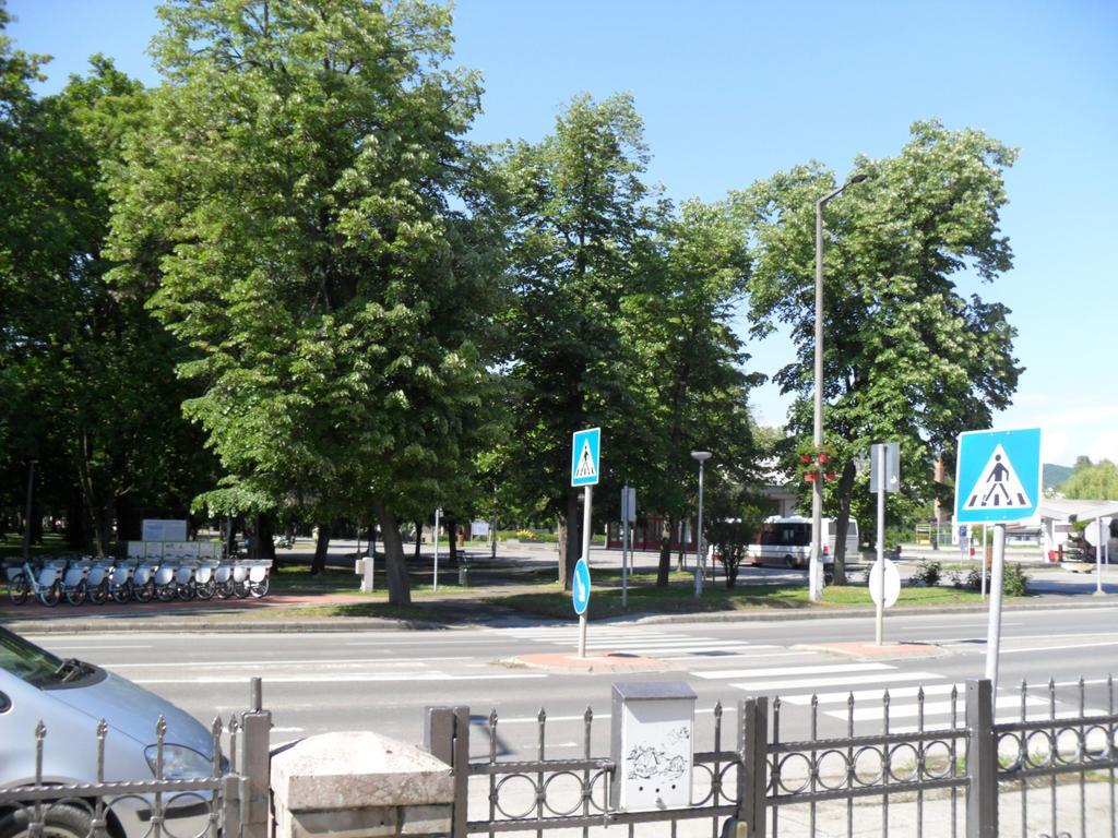 Oázis Apartman Harkány Esterno foto
