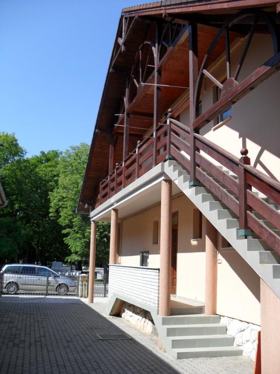 Oázis Apartman Harkány Esterno foto