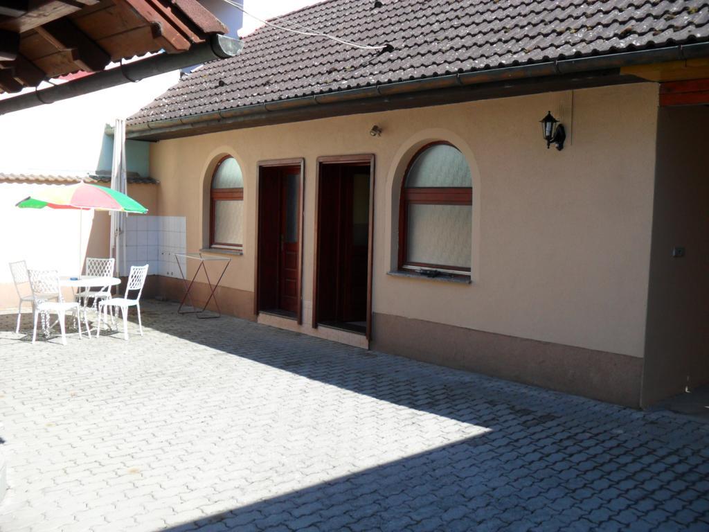 Oázis Apartman Harkány Esterno foto